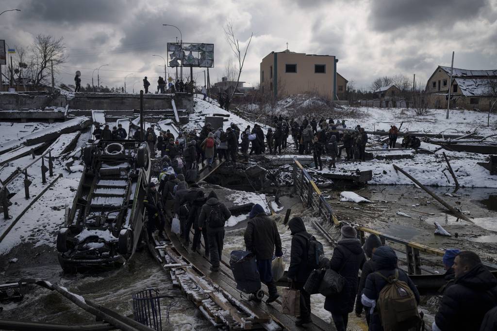 Russian strikes hit western Ukraine as offensive widens