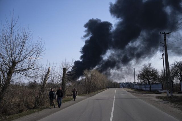 Ukraine says 300 died in theater attack, hunger grips cities... Ukraine says 300 died in theater attack, hunger grips cities