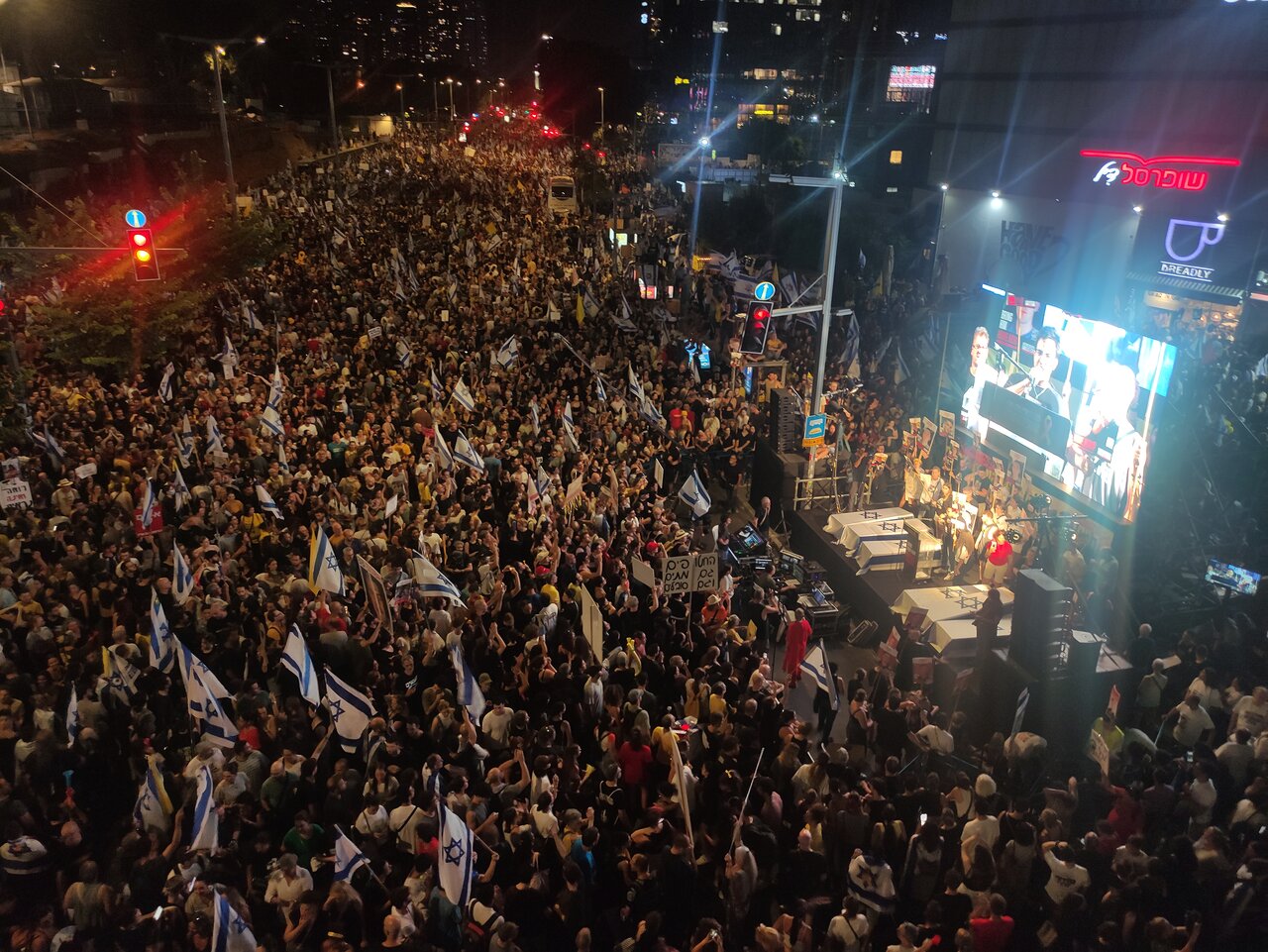 ai-fill-50149 2.5 Million Israelis Strike for Gaza Hostage Deal