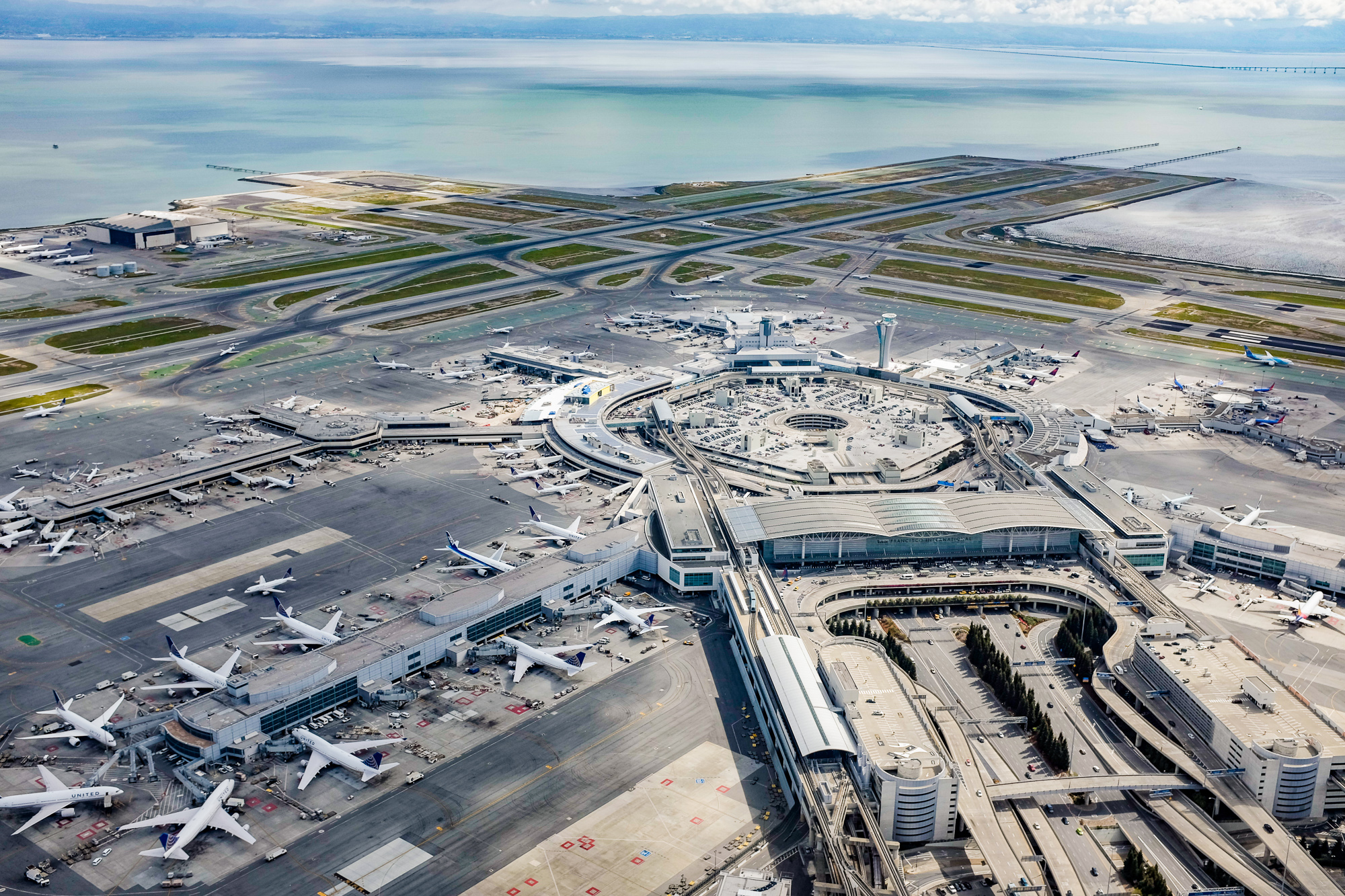 ai-fill-50952 Calgary Plane Crash Kills Six, Probe Underway