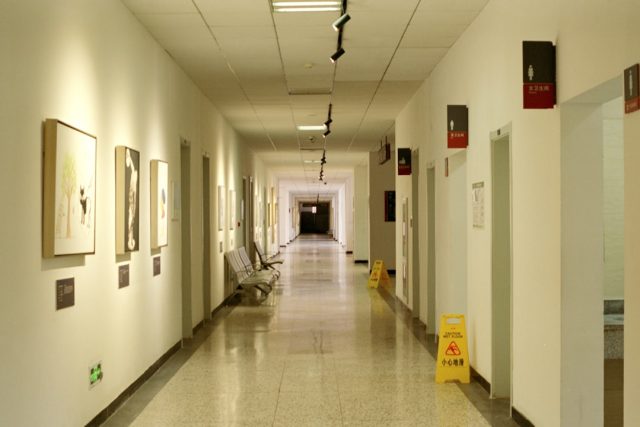 FDA Approves Subcutaneous Tecentriq Hybreza, Replacing IV Drip for Five Cancers A medical professional prepares a subcutaneous injection of Tecentriq Hybreza for a cancer patient in a clinic setting.