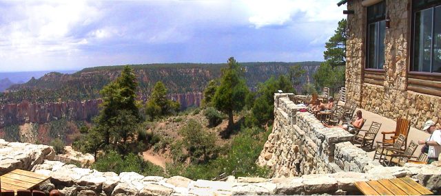Grand Canyon Lodge destroyed in Arizona's Dragon Bravo wildfire incident Smoke rises from the Dragon Bravo Fire as it engulfs the rustic stone-and-timber Grand Canyon Lodge on the North Rim.