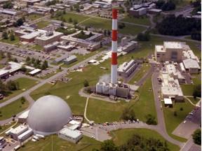US Scientists Unveil Clean Hydrogen Production Method Researchers in a laboratory setting examine a catalyst used for clean hydrogen production without fossil fuels.