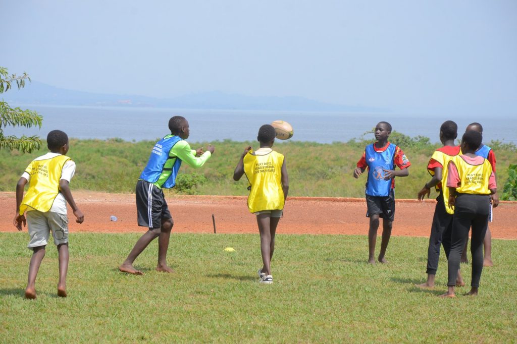 School sports boost student grades and commitment, study finds