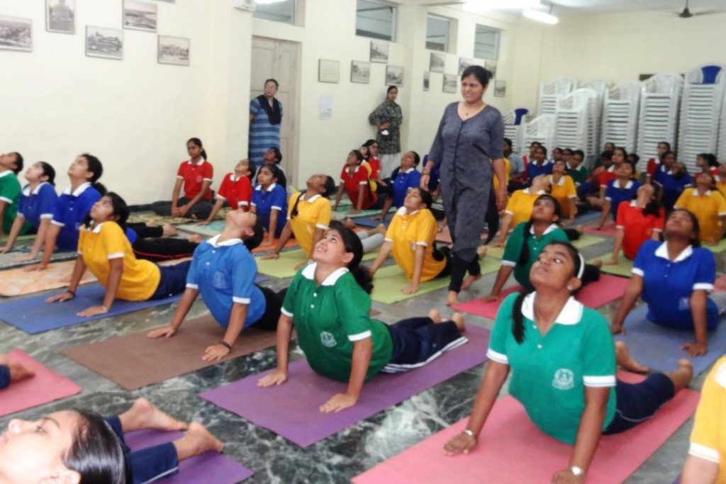 700 Students and Teachers Participate in Zirakpur School\u2019s Yoga Day Event