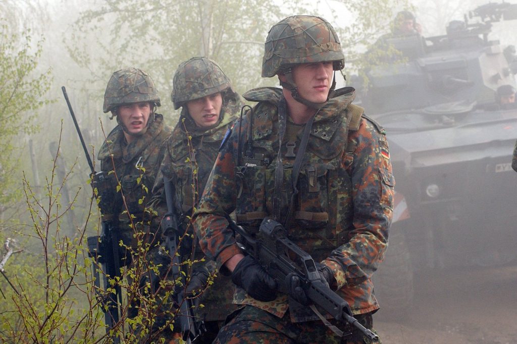 German MP Signals Possible Conscription Return Next Year, No Bill Yet