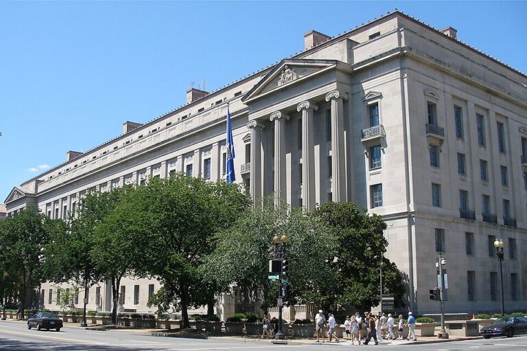DC Public Schools Face Grand Jury Probe Into Attendance, Graduation Records