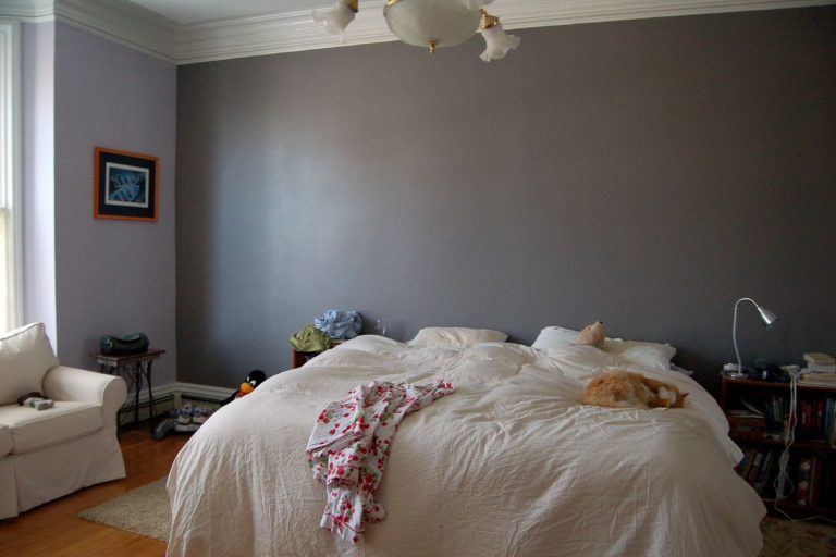 Homeowner Completes Diy Hexagon Wall Treatment For Guest Bedroom Renovation