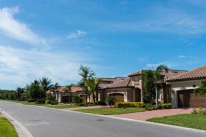 How Homeowner Association Rules and Conflict Strategies Can Resolve Neighbor Noise Disputes