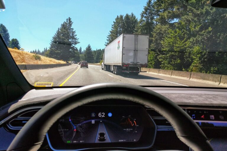 Tesla Autopilot Limits Liability But Cannot Replace Human Responsibility in Crises