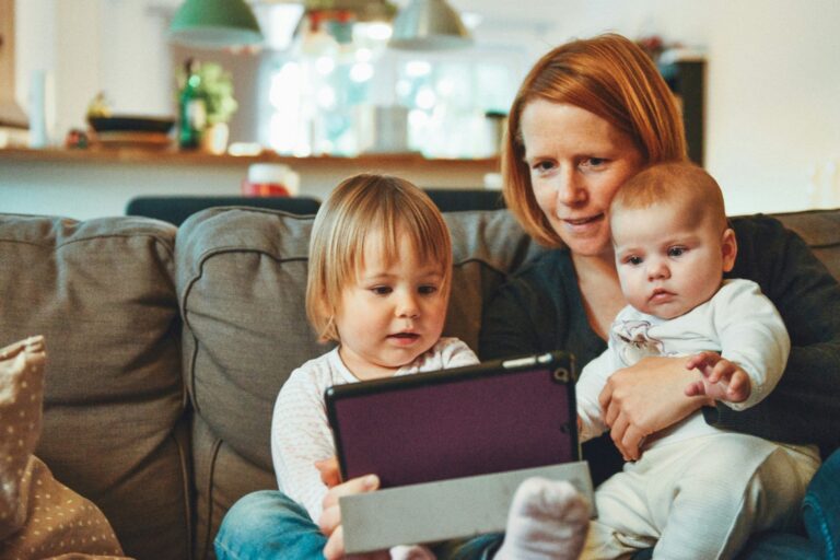 Media Power Youth Offers Practical Strategies for Family Digital Wellness